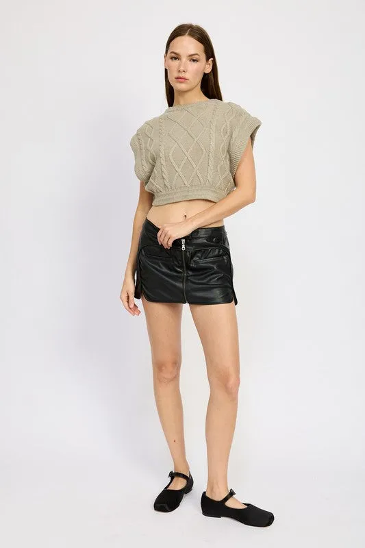 Stylish Cropped Sleeveless Cable Knit Vest Sweater Top